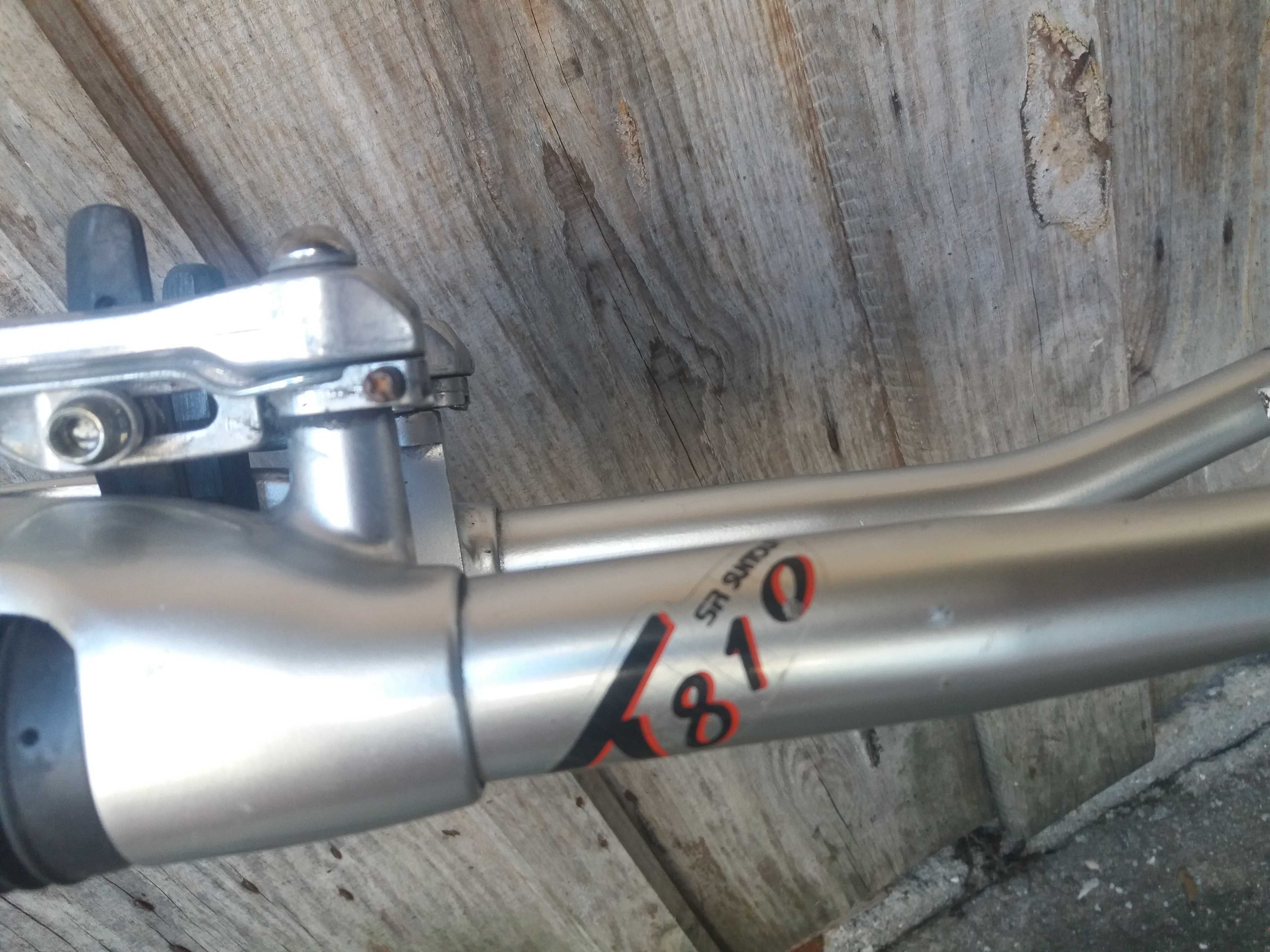 Suspensão 26" de bicicleta de cidade.