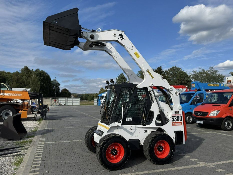 Bobcat S300 Joystick Mini Ładowarka Waga 3692kg  nie S570,553,530,S100,863 JCB NEW Holland Case Cat Caterpillar