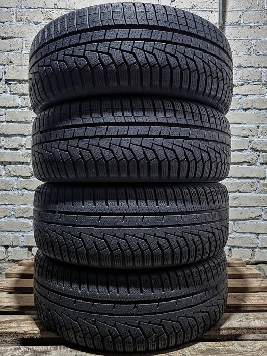 225/60r17 Hankook | 2023 | 7/6mm | Hungary | Преміум зимові шини | 4шт