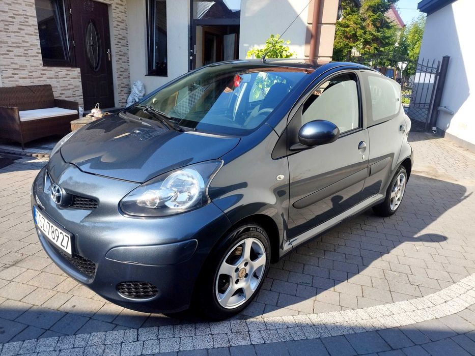 ## Toyota Aygo ## Klima ## Alufelgi ## Zdrowa ## 140 tys ## Jedyna ##