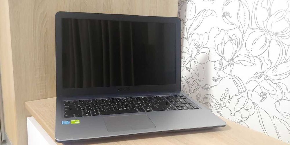 Продам НОУТБУК ASUS X540SC Pentium N3700,HDD 500 GB