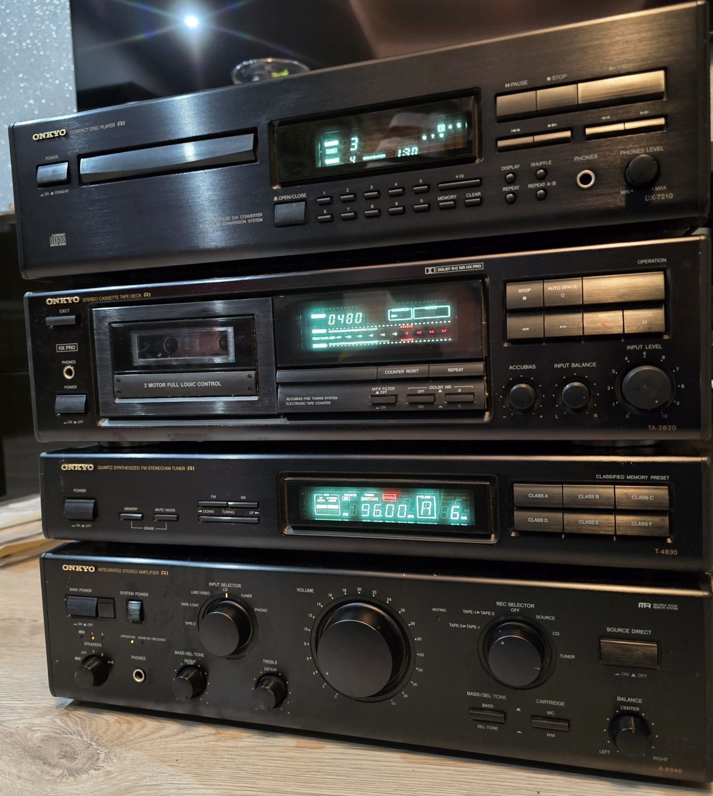 Wieża Onkyo   stereo