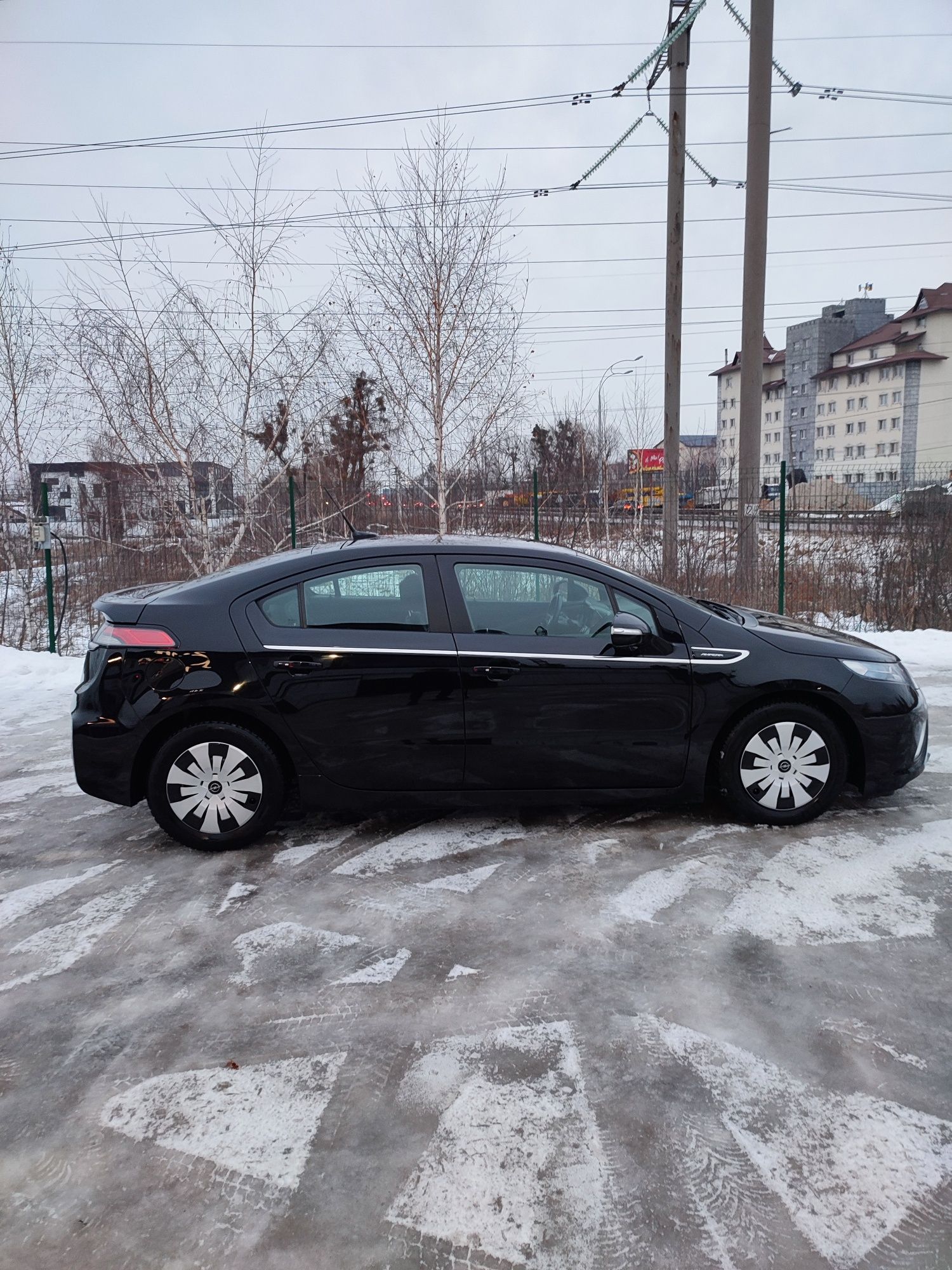 Opel Ampera плагін гібрид