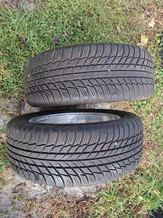 Opony Zimowe " Bridgstone" "17" 215×55