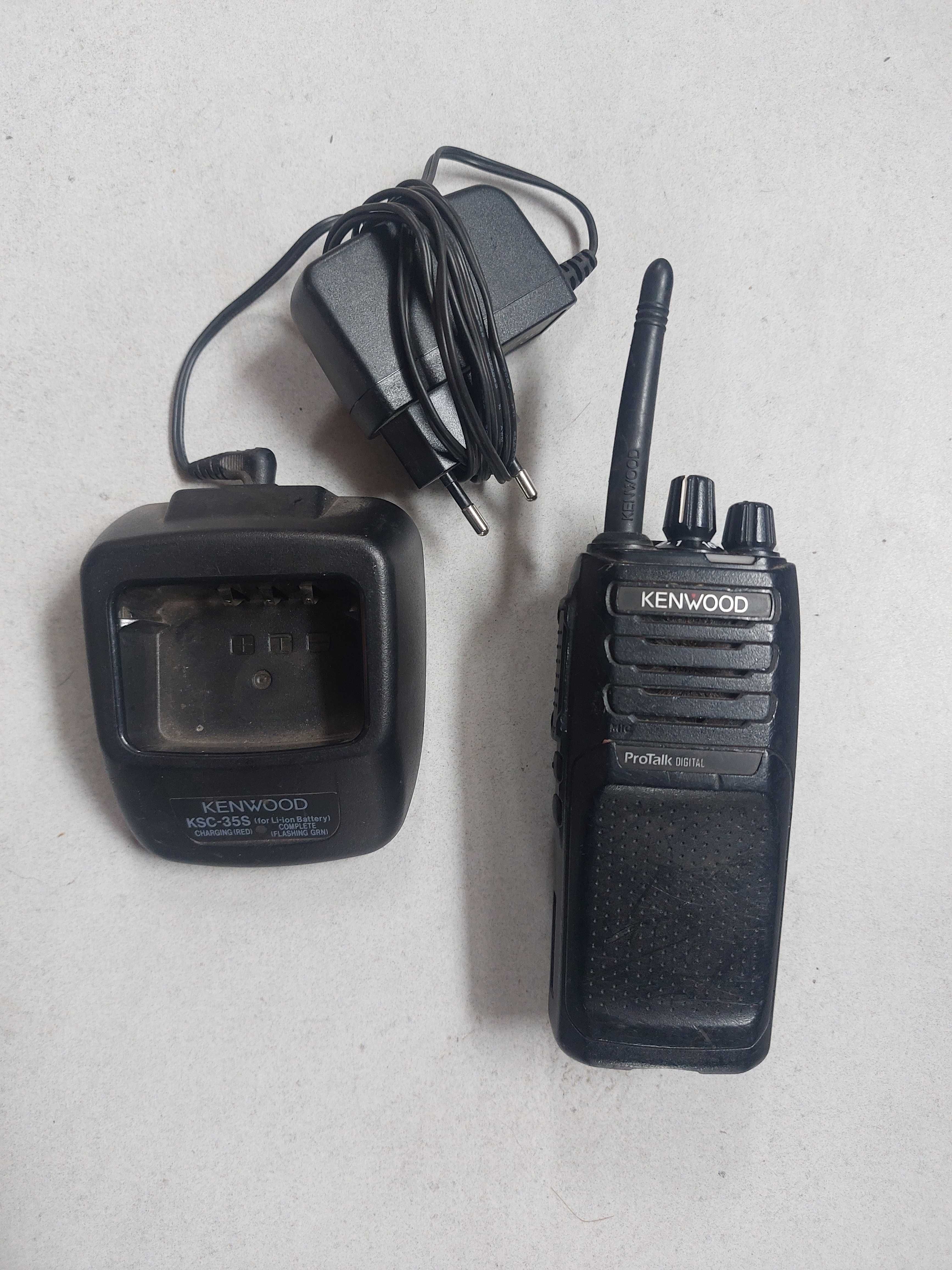 Krótkofalówka kenwood KSC - 35S + ładowarka