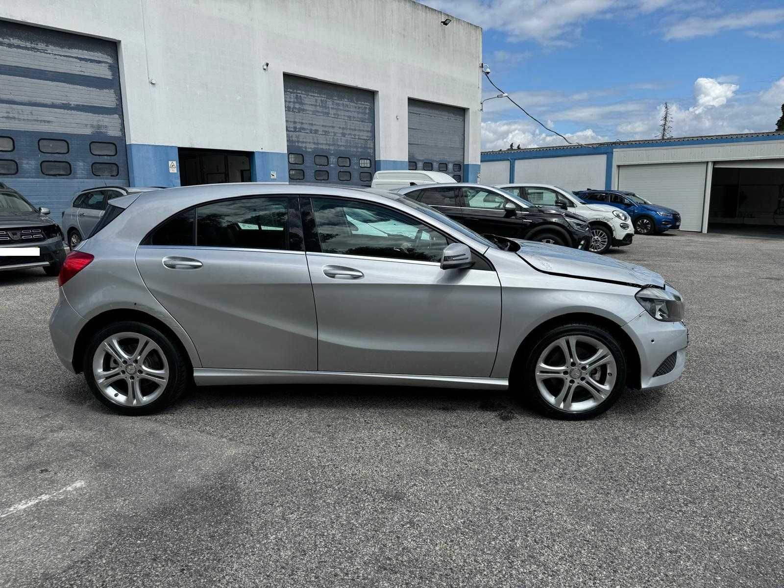 Mercedes A180 CDI de 2014 Salvado