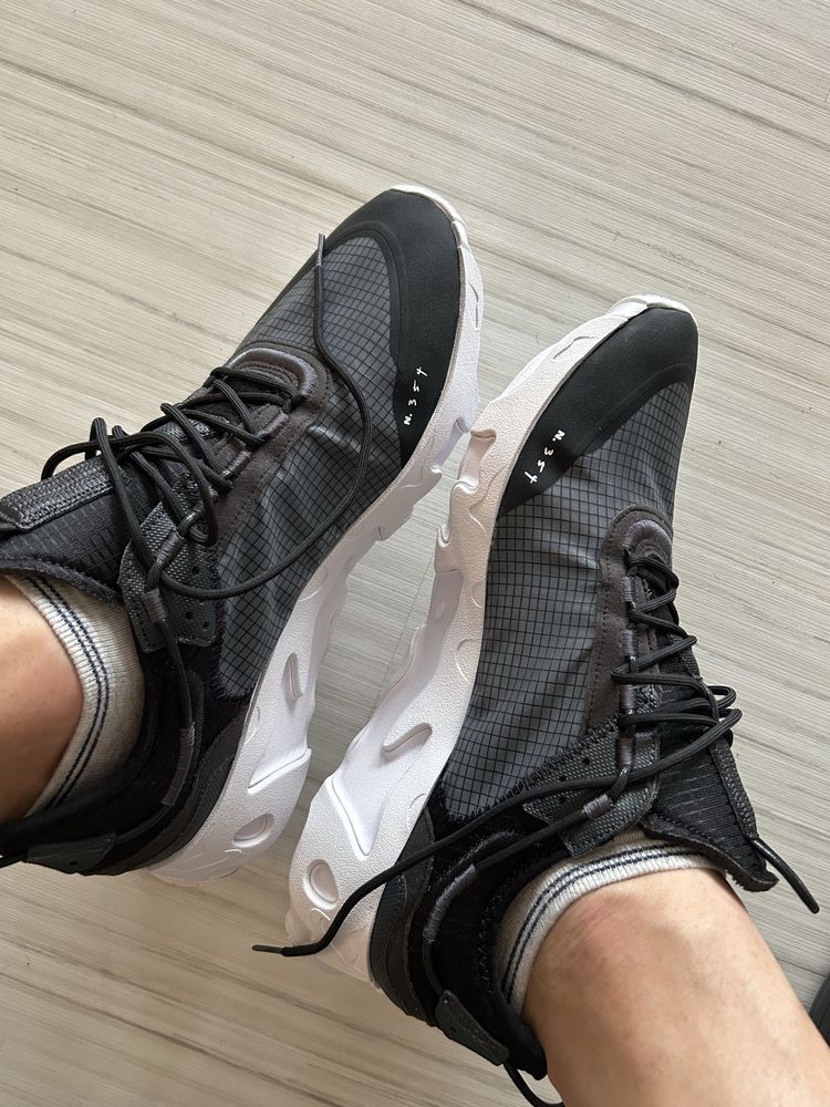 Кроссовки Nike React Live