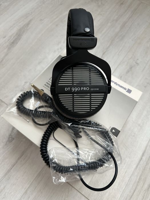Beyerdynamic Dt 990 Pro Black 250 Ohm.