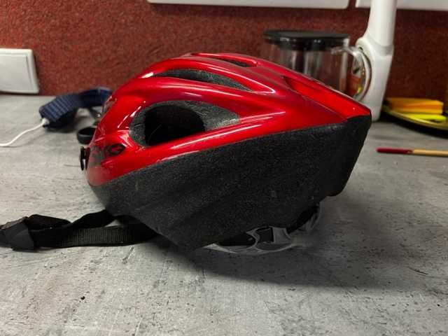 kask rowerowy marki giro rozmiar 54-61 cm