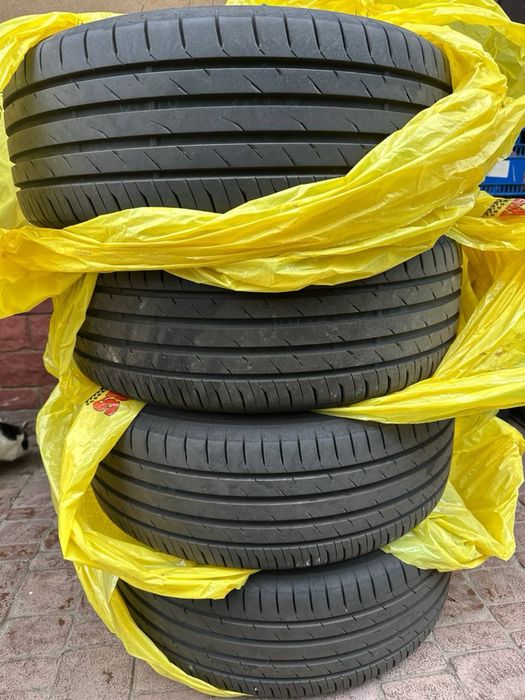 Шини (резина) Toyo Tires R16
