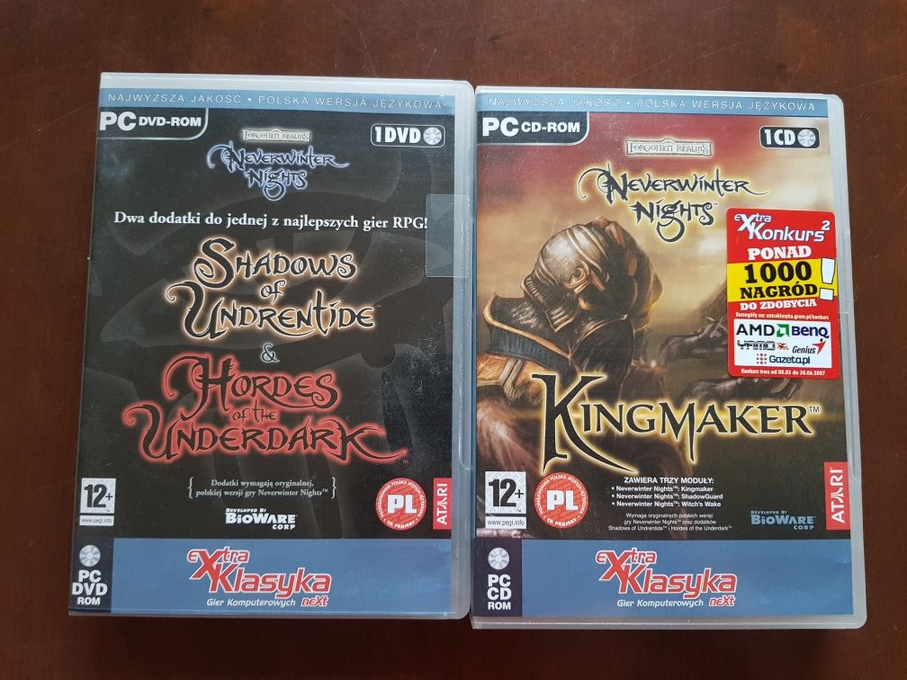 Neverwinter Nights z wszystkimi dodatkami.