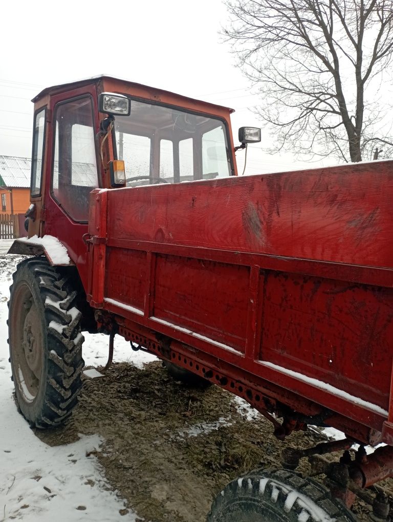 Продам трактор т-16м в хорошому стані з документами  в Олевську