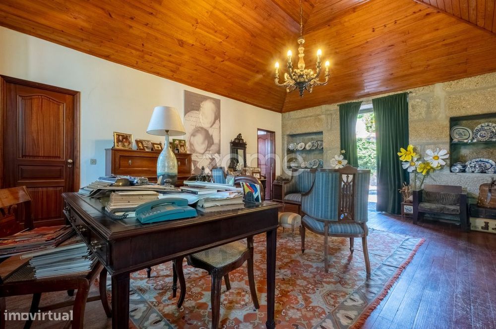 Quinta em alojamento local com terreno de 15.000 m2 - Cartida, Baião