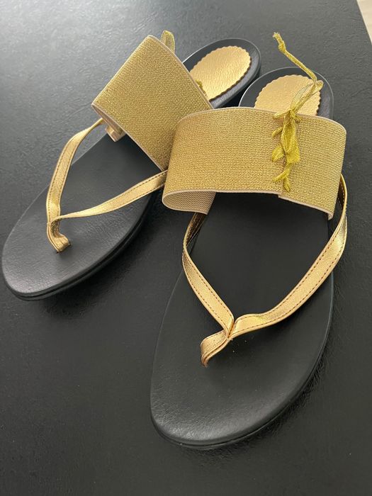 Buty nowe skórzane złote klapki japonki sandały tureckie 39 40