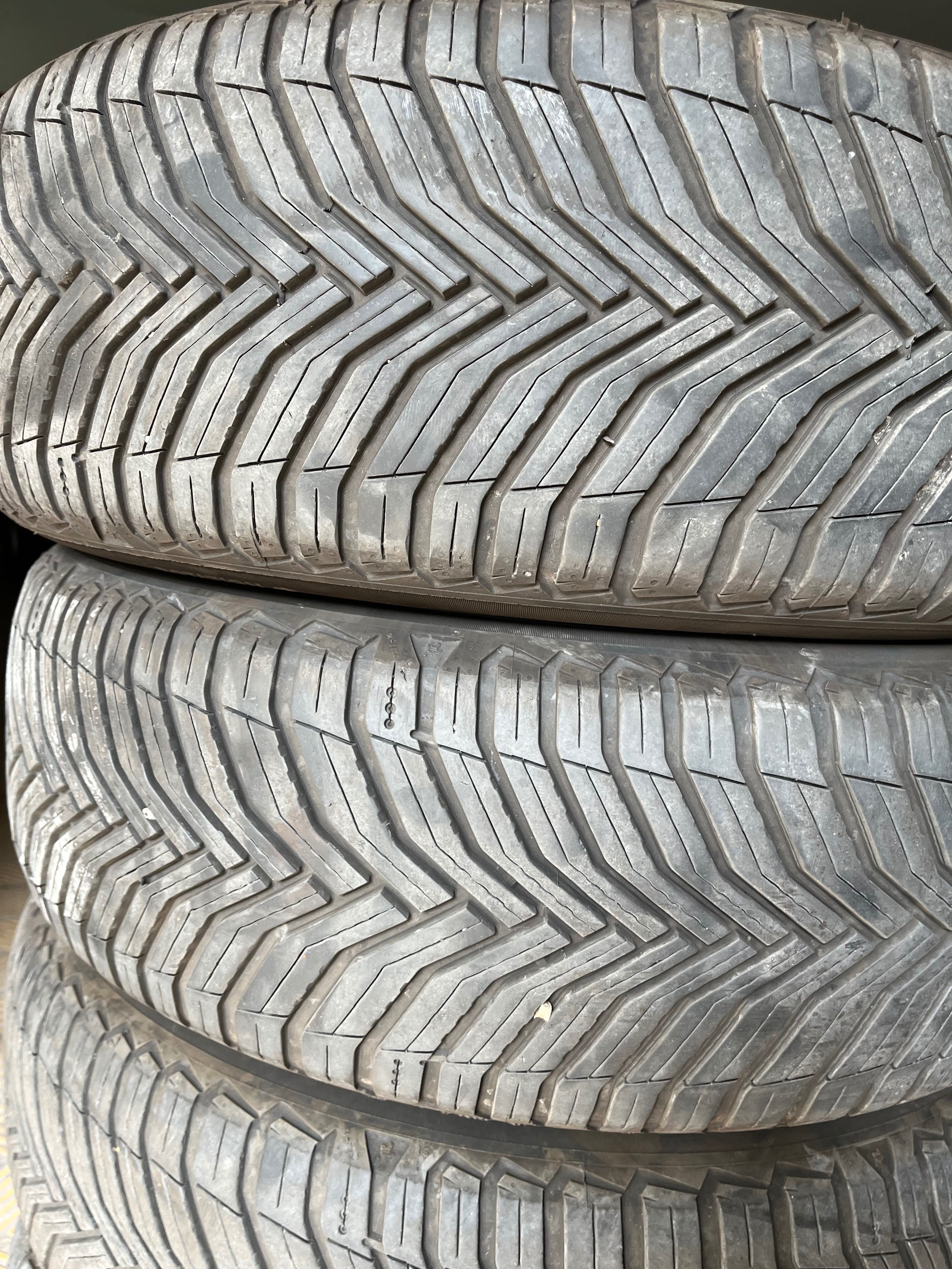 Opony wielosezonowe Michelin CrossClimate 2 215/65 R17 103 V XL