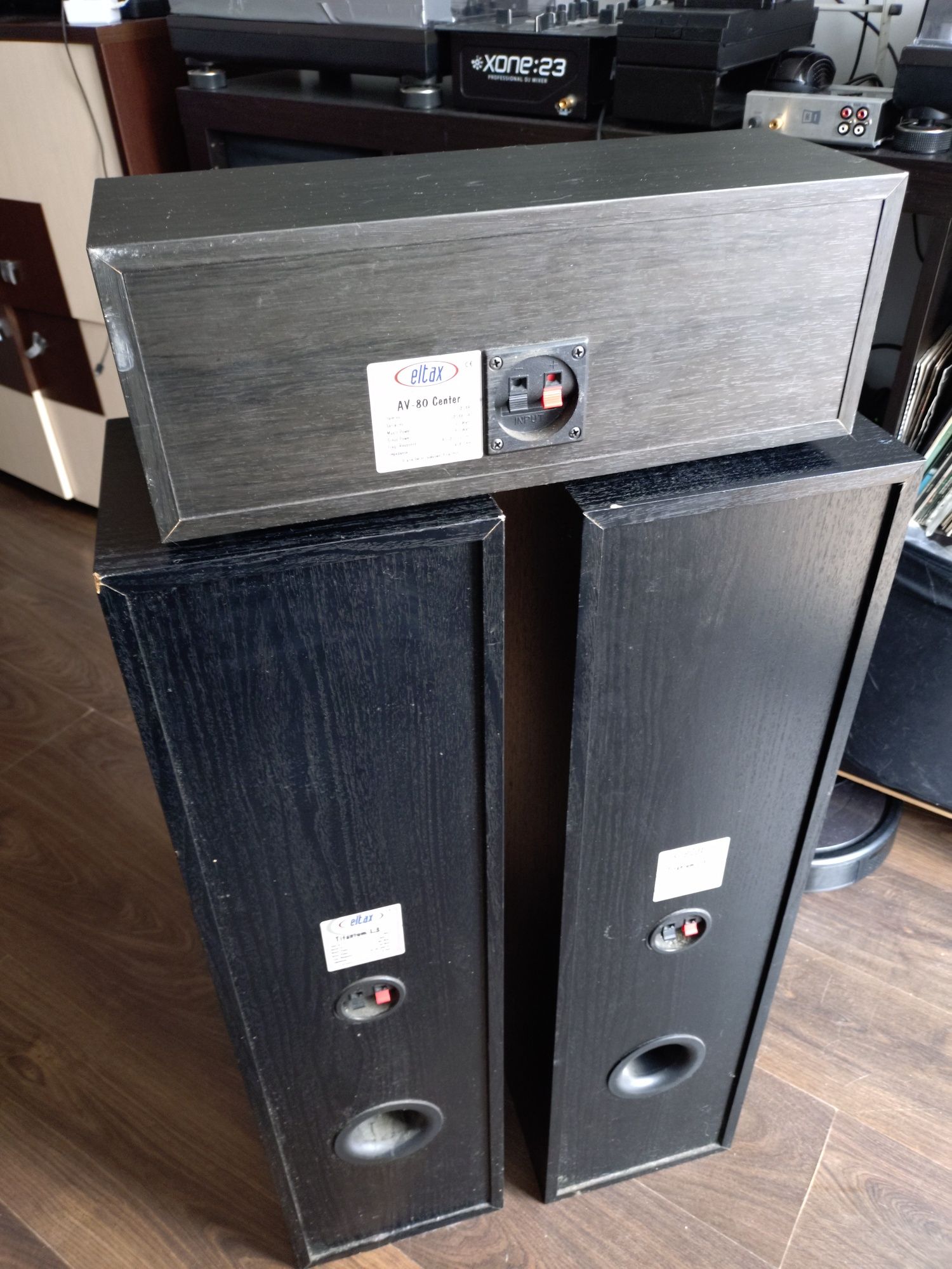 Kolumny Eltax Titanium 180W + centralna 100W