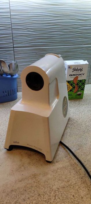 Мотор двигун від м'ясорубки Braun power plus 1500 в зборі