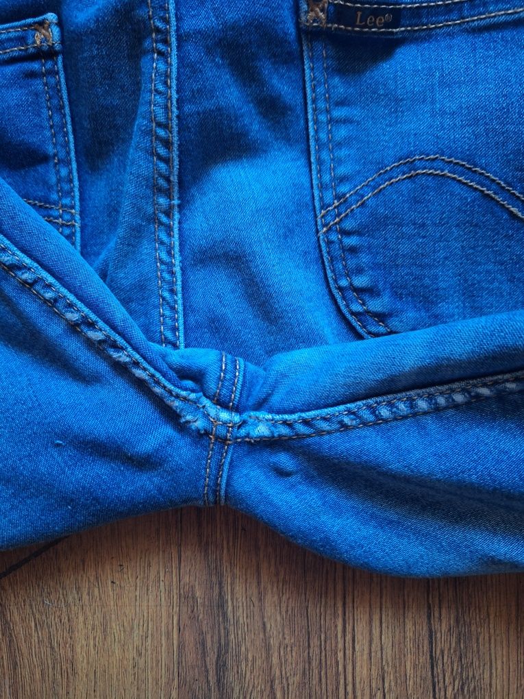 Spodnie jeansowe damskie