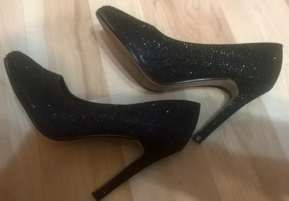 NOWE śliczne czarne czółenka z koralikami r.36