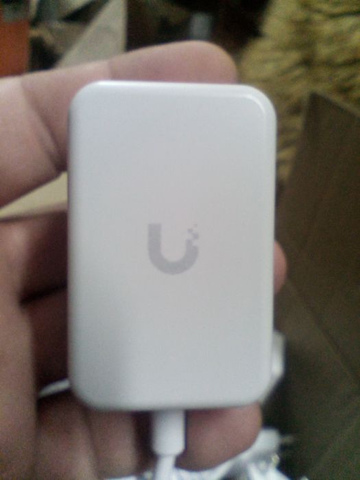 ОРИГИНАЛ Ubiquiti Блок питания живлення зарядное Type C 15W 5v 9v 12v