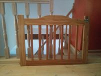 Barierka ochronna na schody z litego drewna 79,5x 110,5