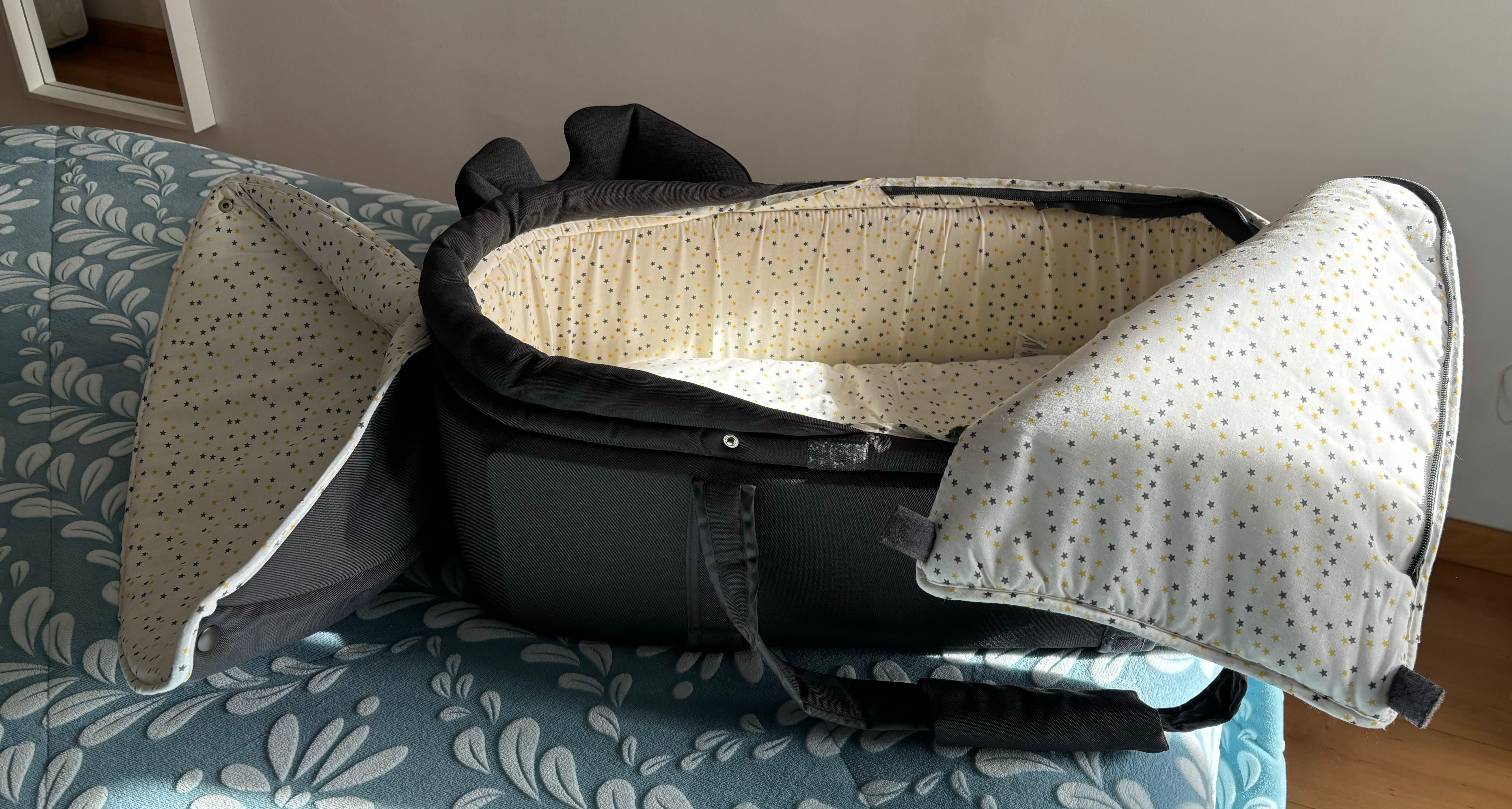 Berço como novo, com proteção para a cabeça do bebe