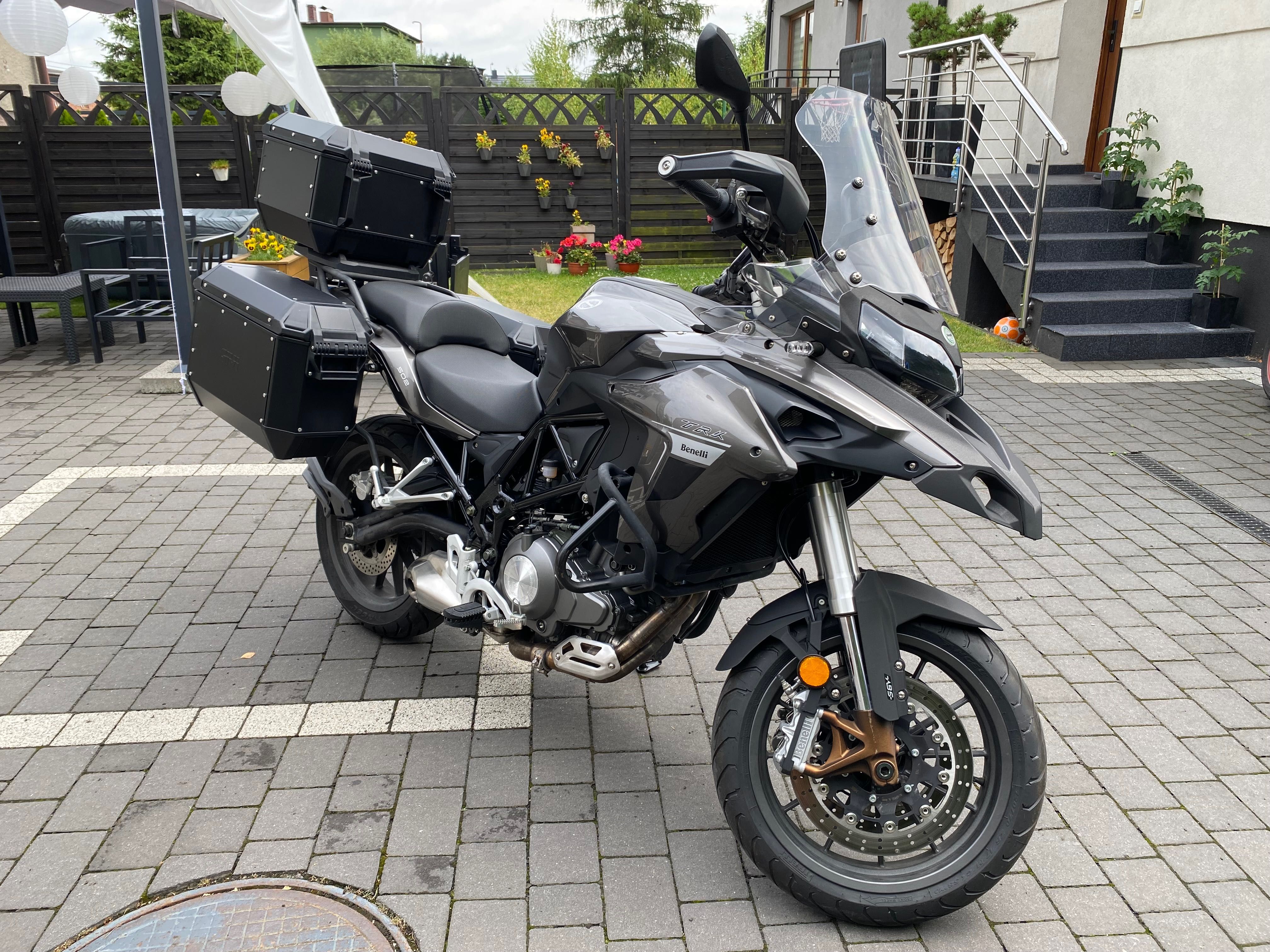 Benelli TRK 502, stan idealny, doinwestowany, kufry!