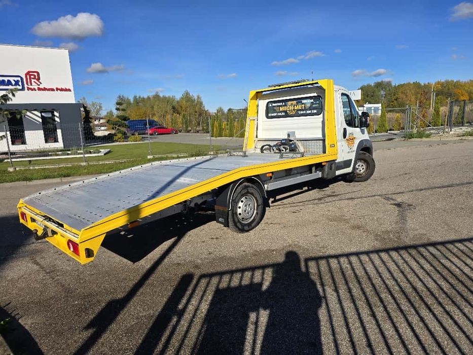 Sprzedam autolawetę z wyciagarką 6t, bardzo dobry stan, zadbana