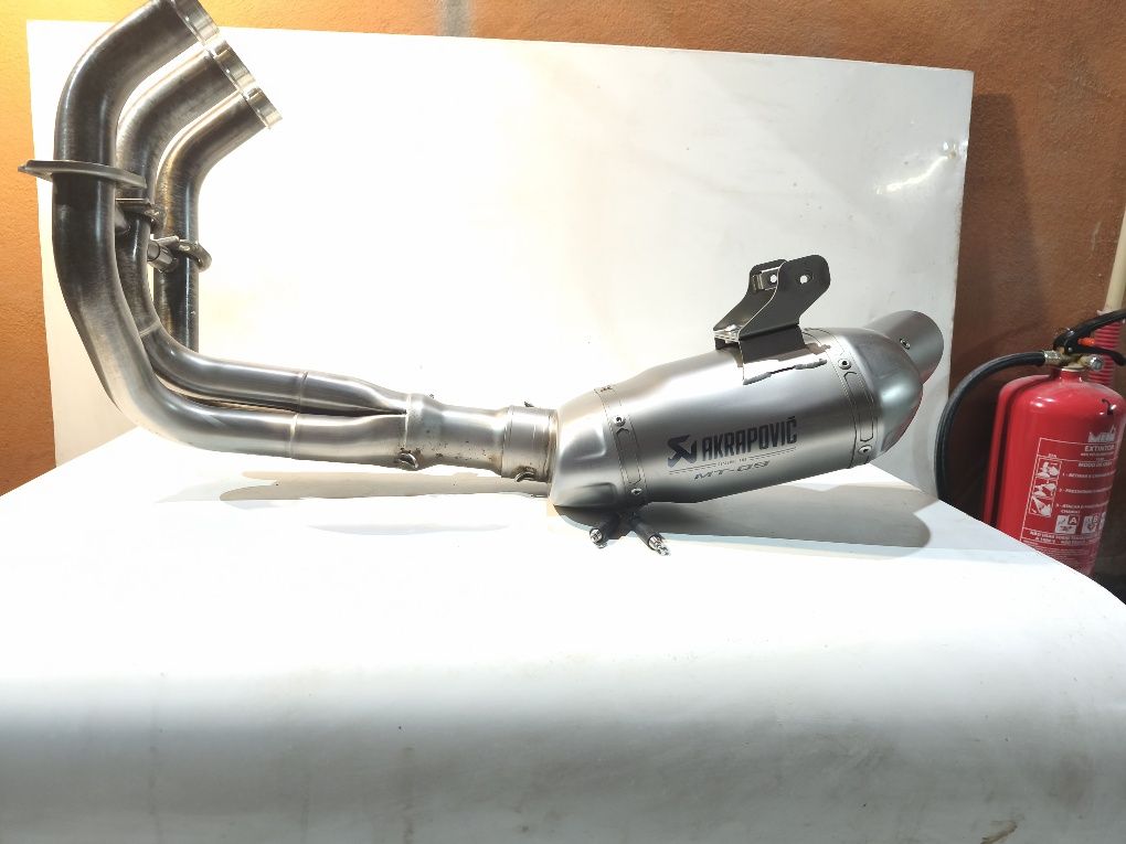 Ackrapovic Titanium Yamaha MT 09 / TRACER 900
