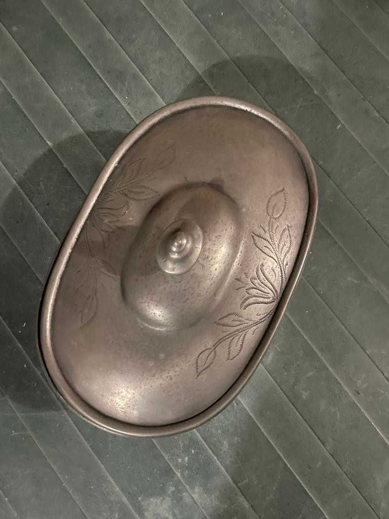 Peças decorativas em estanho