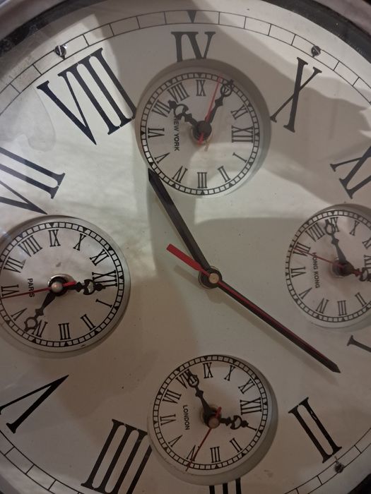 Relogio antigo a pilhas