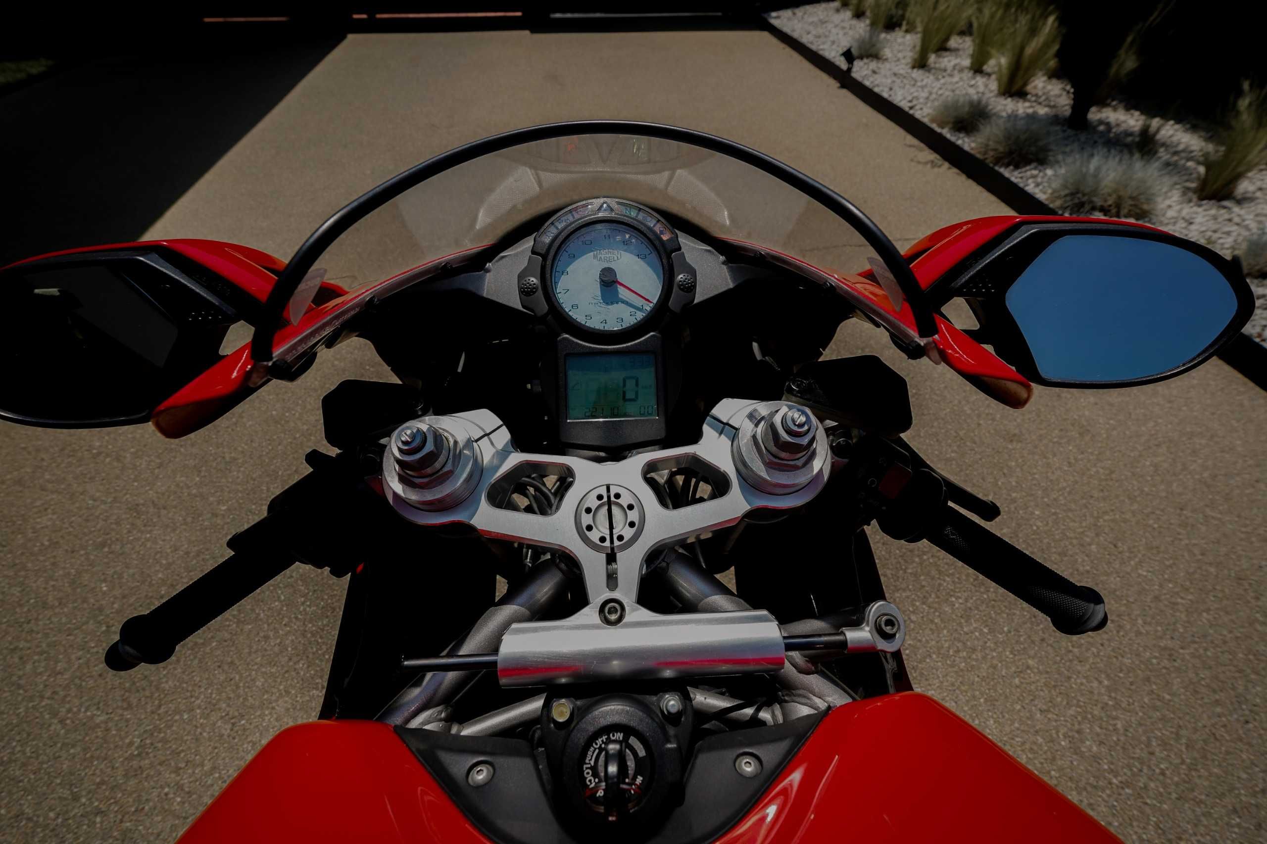 DUCATI 999 SUPERBIKE