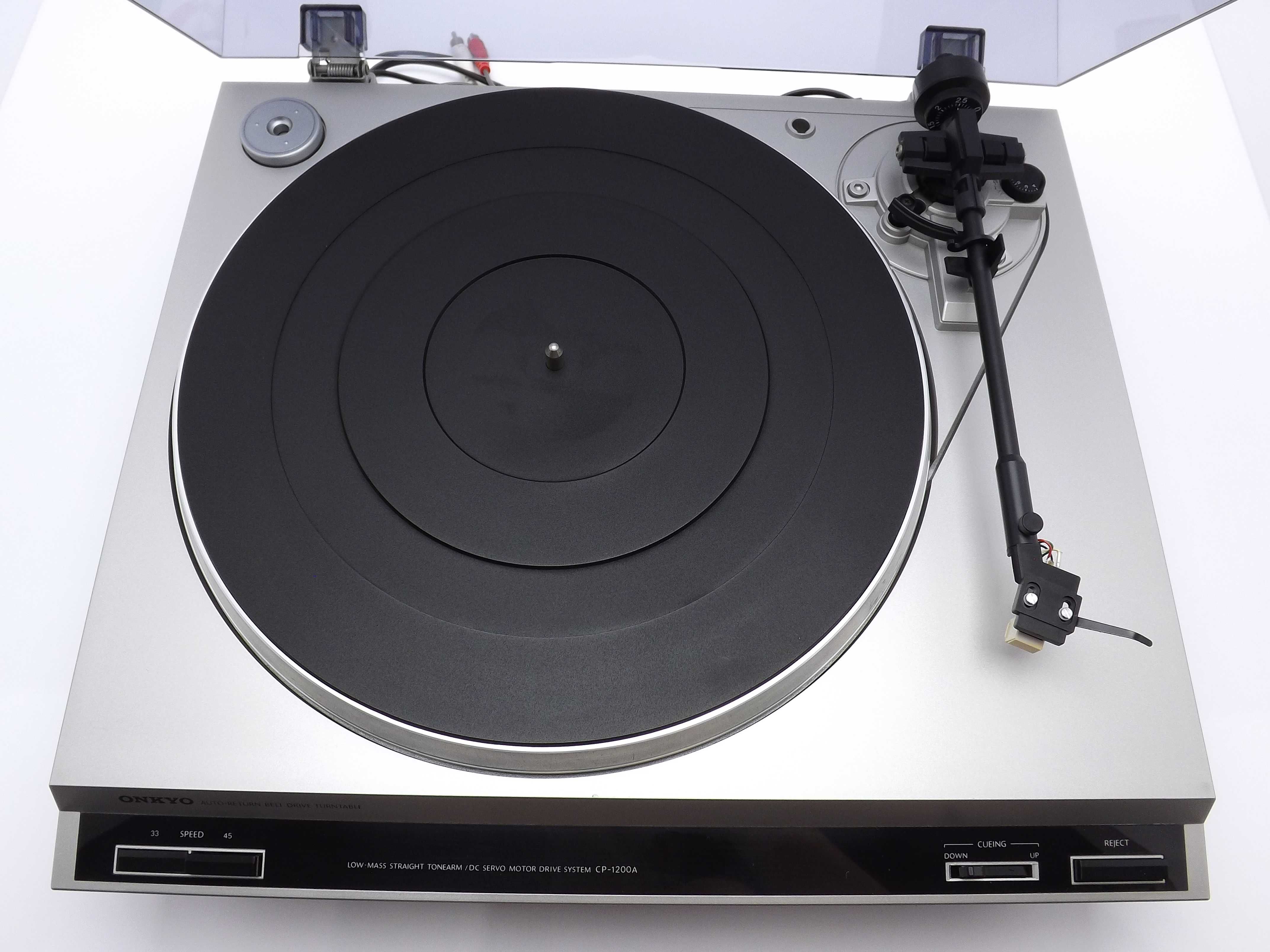 Gramofon Onkyo CP-1200A