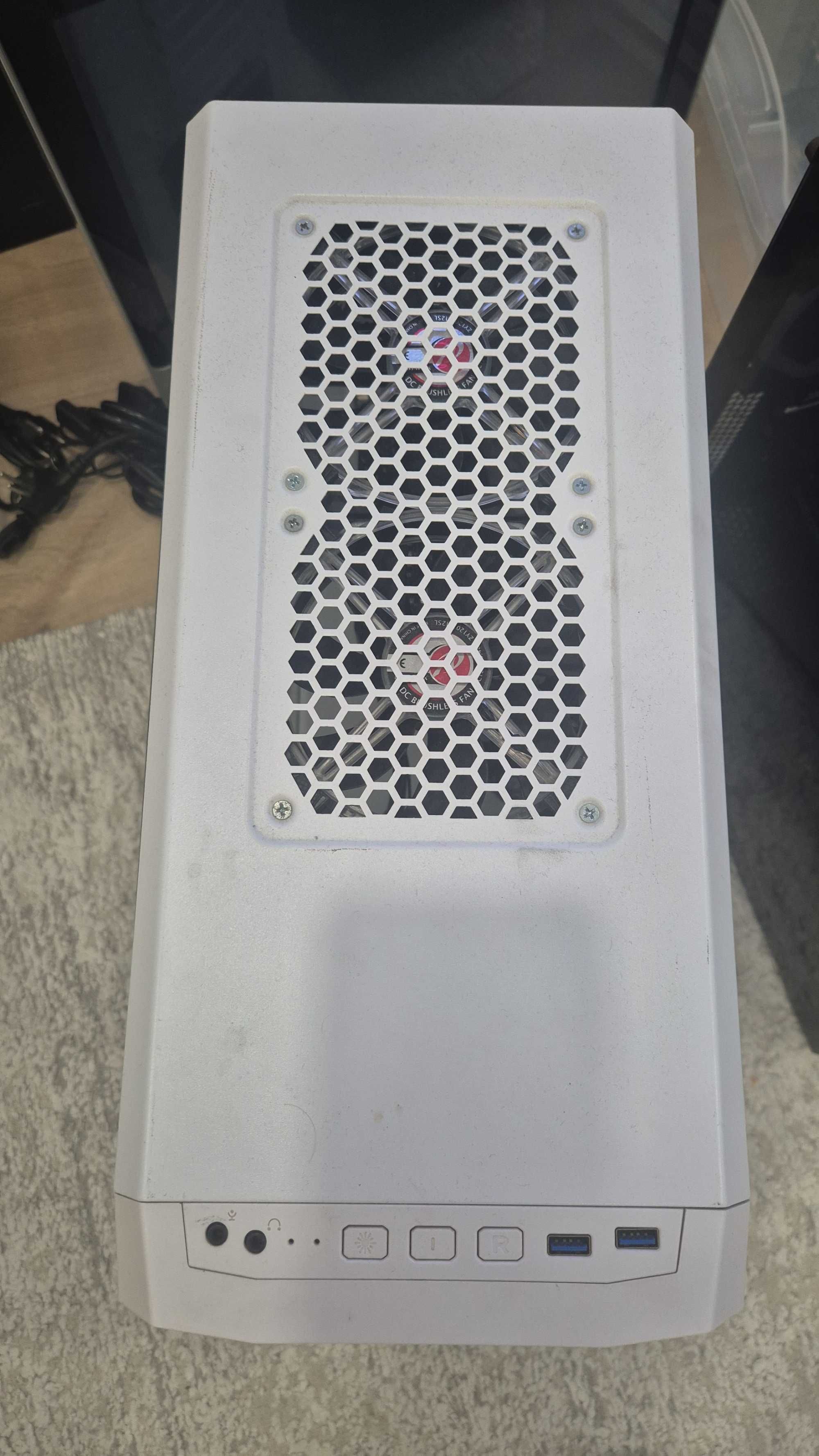 PC Gamer torre Branca