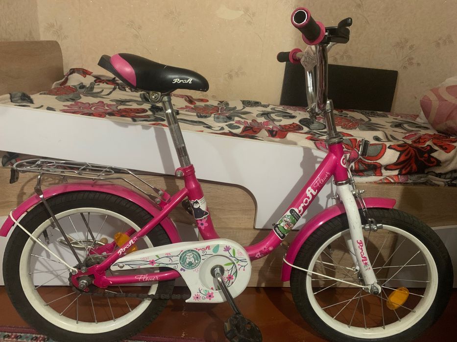 Велосипед для дівчинки