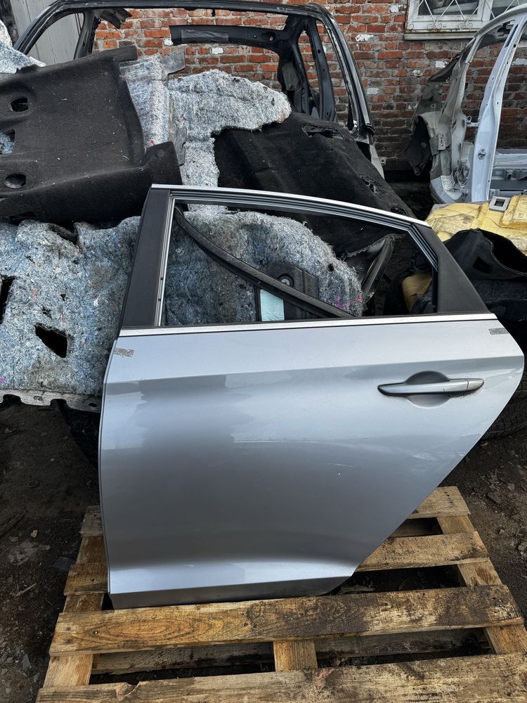 hyundai sonata lf задня ліва дверка 2014-2019