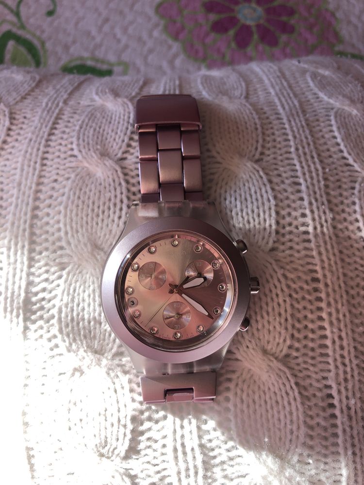 Swatch Irony Diaphane  Rosa em aço inoxidavel