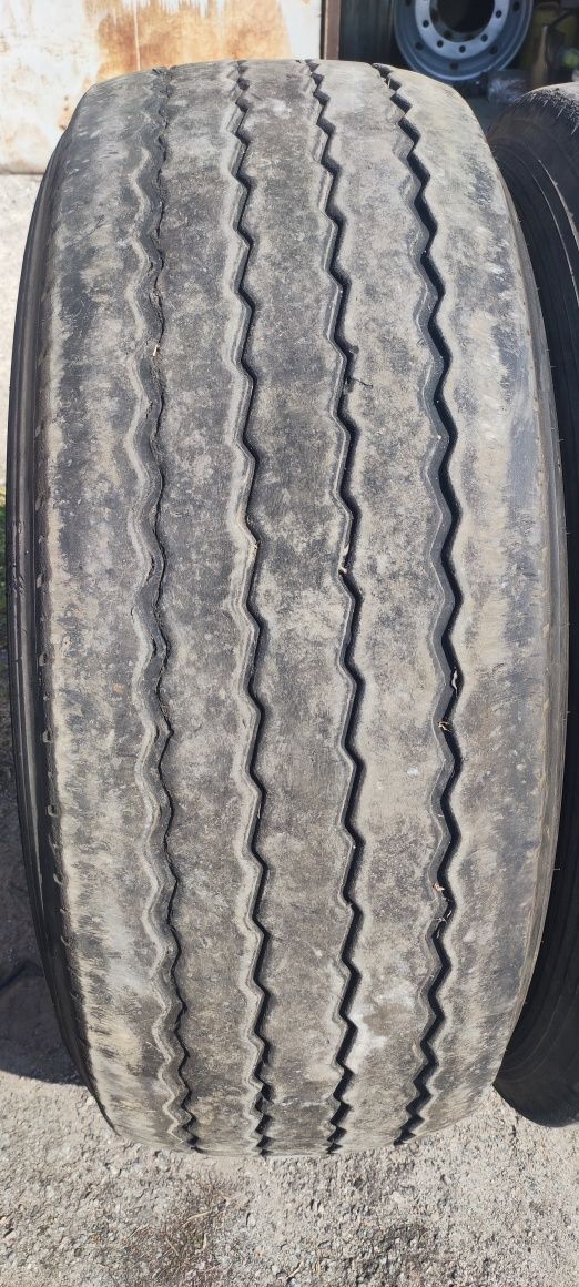 Шини 385/65/22.5 Pirelli Itineris T