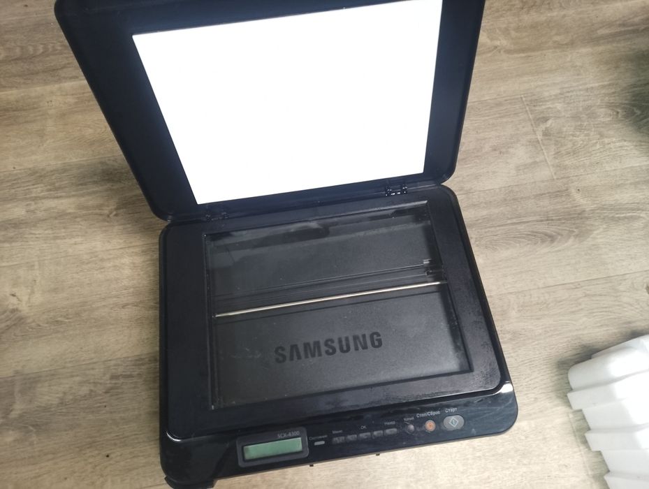 Продам! Лазерне МФУ Samsung SCX-4300 3в1. З картриджем.