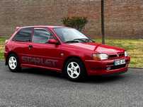 Toyota starlet 1.5dissel de 5lugares