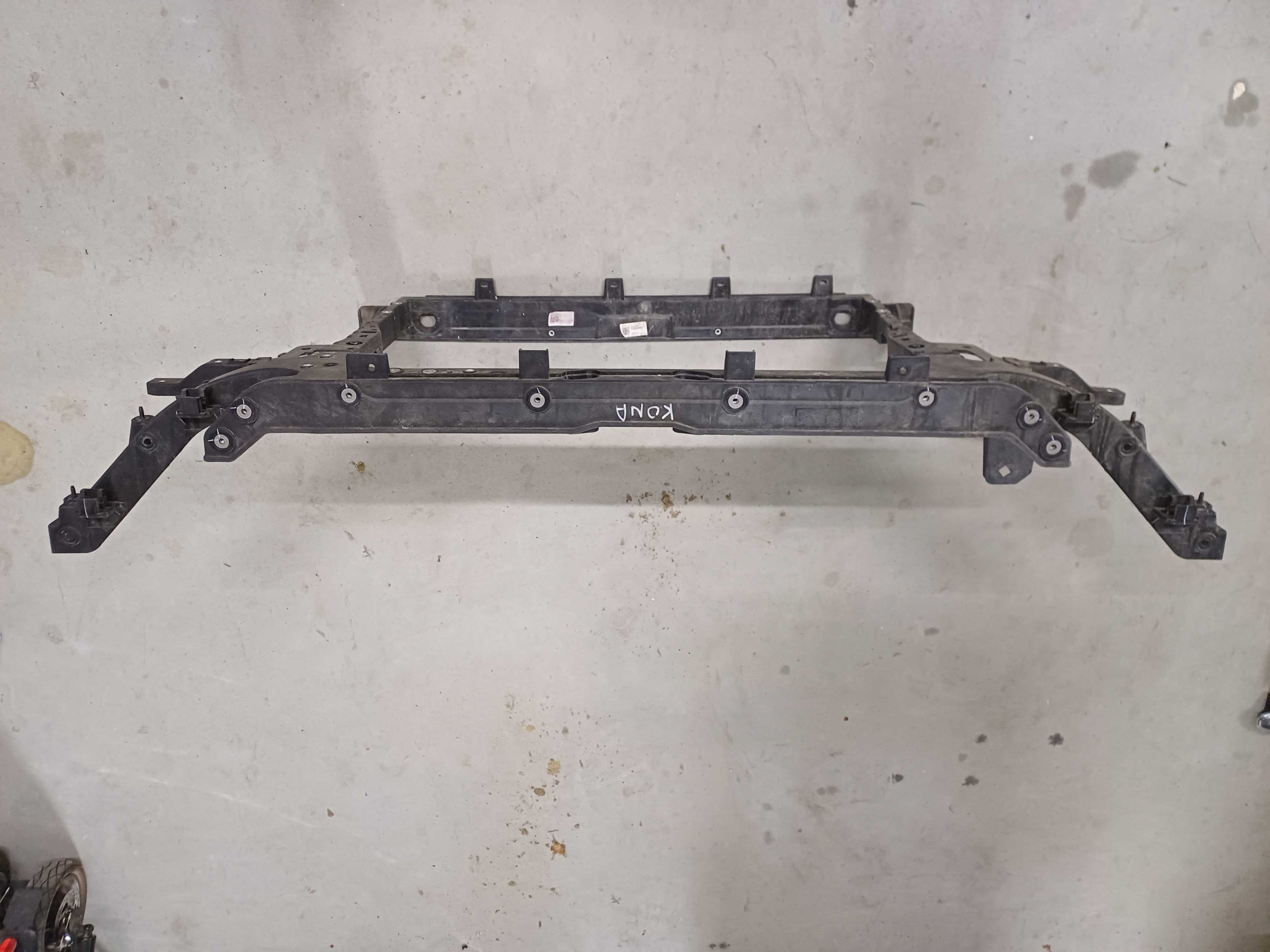 pas przedni hyundai kona lift electric 64101-dd500