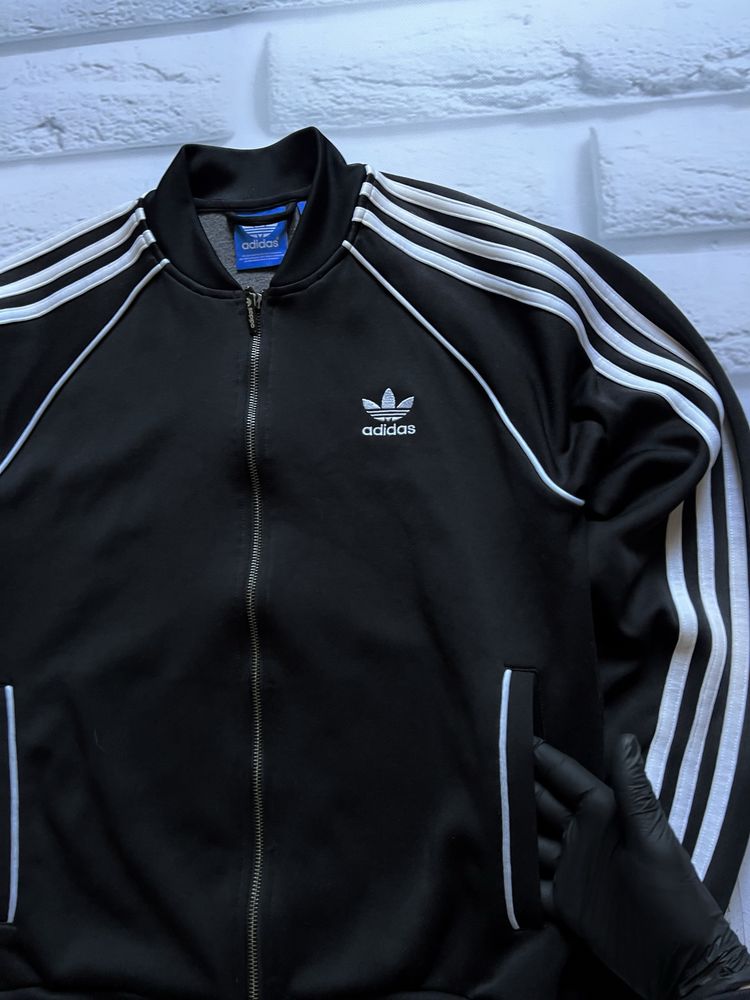 Олимпийка Adidas M-L оригинал