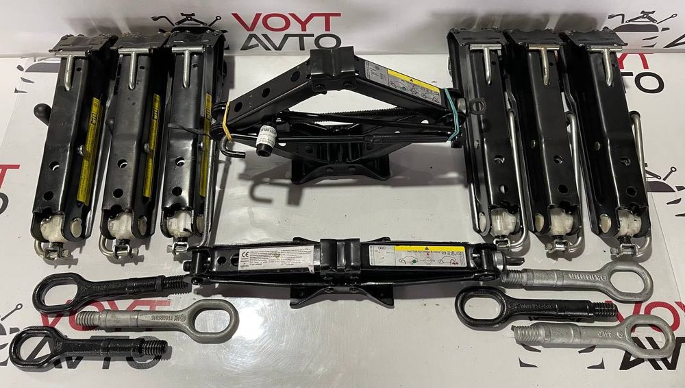 В наявності Домкрат Компресор Toyota Буксирувальний Крюк Тойота Ориг