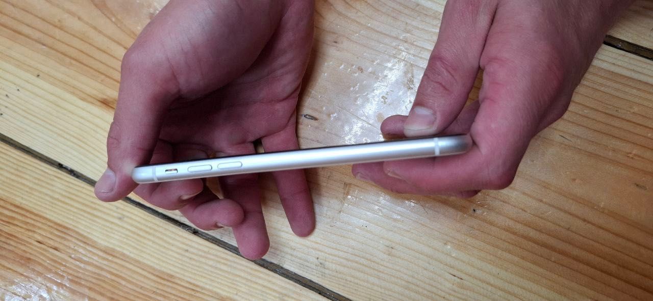 iPhone 11 белый на 128