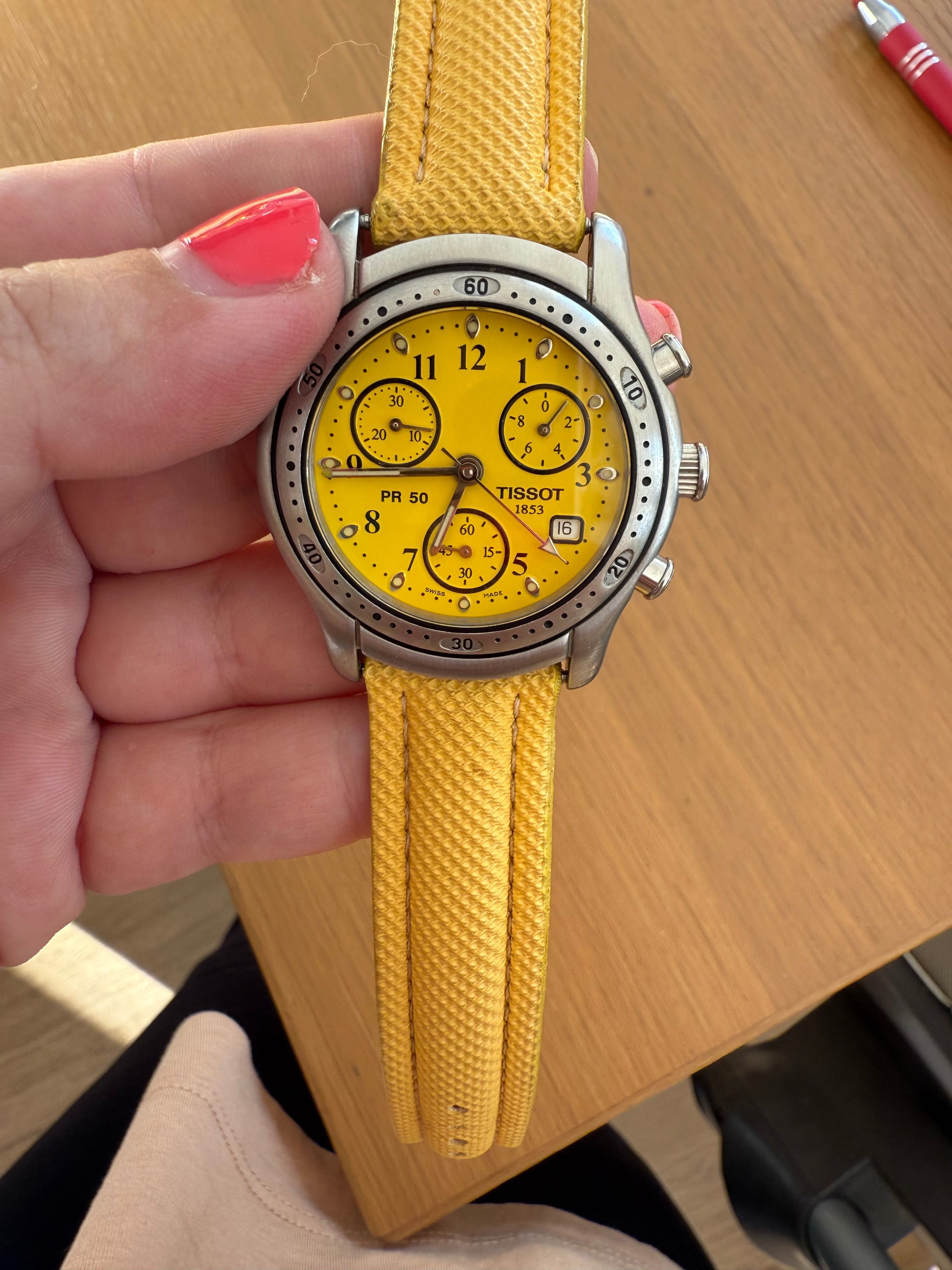 Relógio Tissot amarelo
