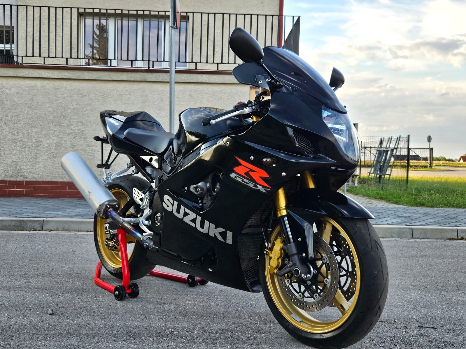 Suzuki GSXR 1000 GSX-R k4 Zadbana Bezwypadkowa Niski przebieg