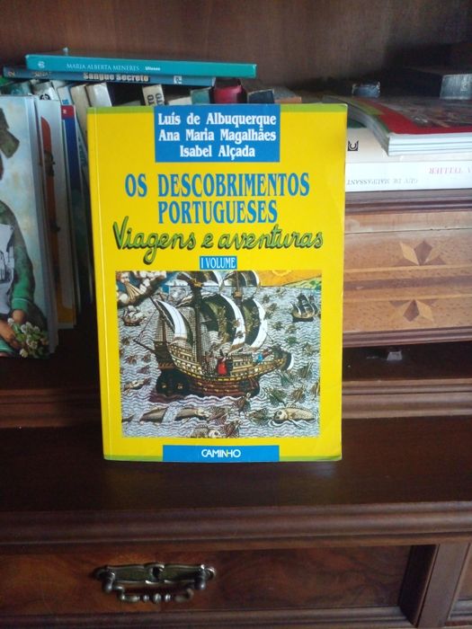 Livro Os DESCOBRIMENTOS Portugueses (Volume 1)