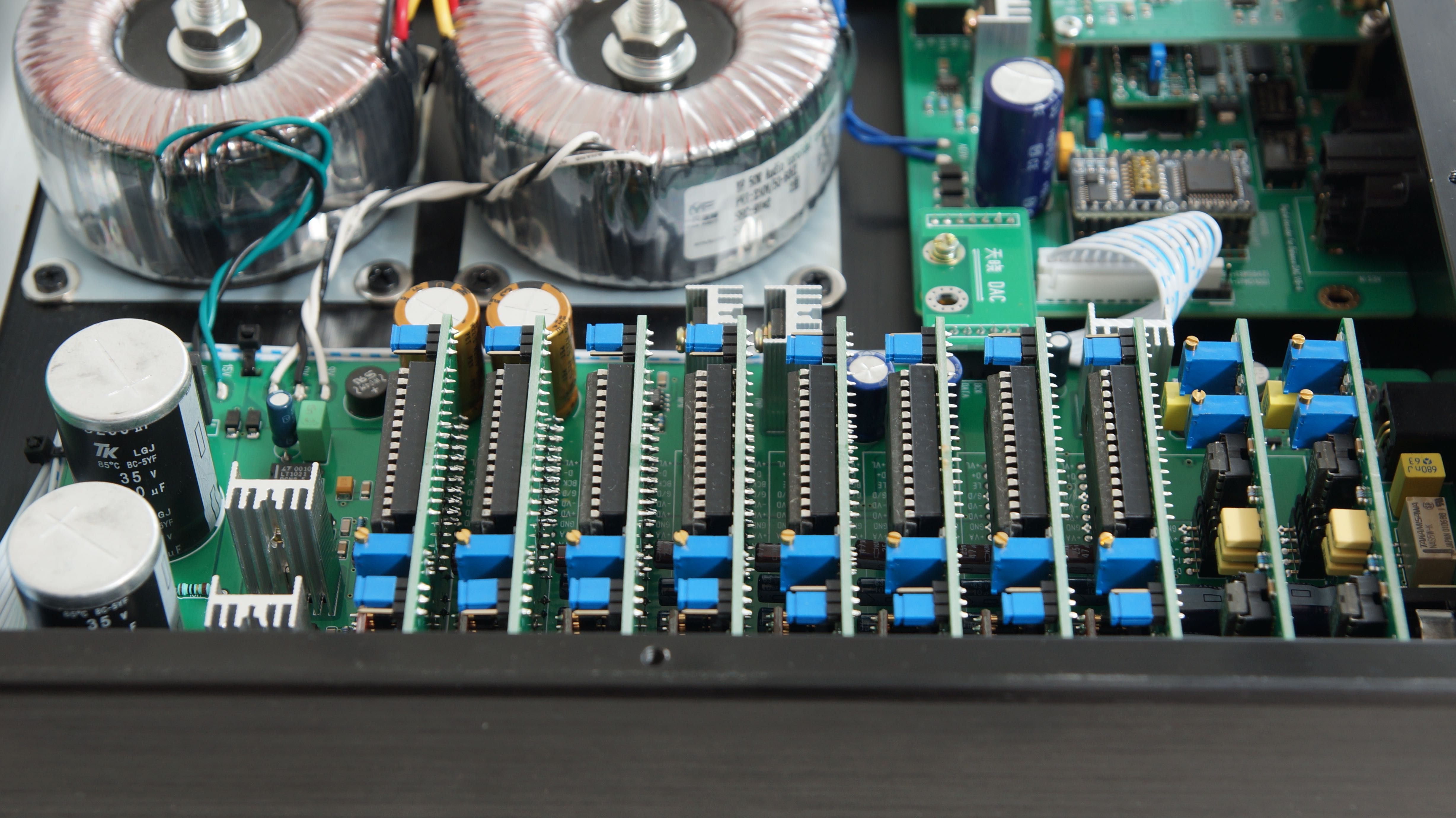 DAC R2R 16xPCM58 SM5847 HDMI I2S OPA627 protoplasta PCM63