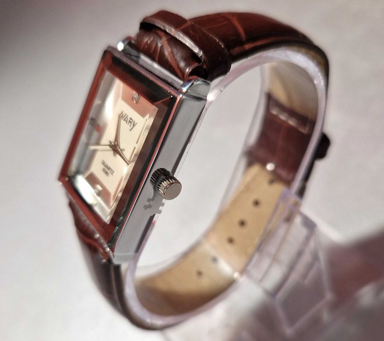 Zegarek Nary Quartz na pasku