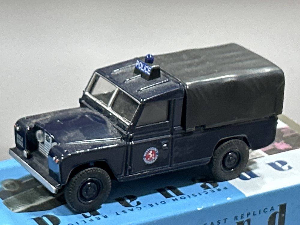 Miniatura defender